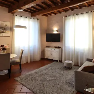 Santo Spirito - Elegante In Pieno Centro Apartamento